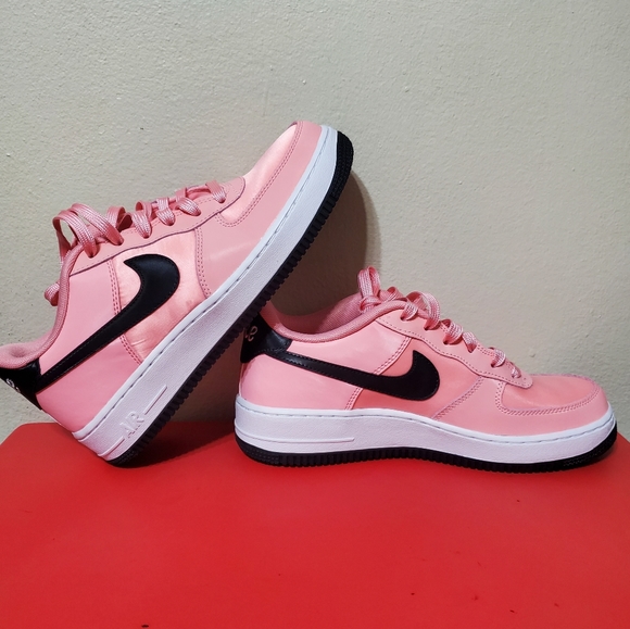 Nike Other - NIKE AIR FORCE 1 LOW GS 'VALENTINE'S DAY'